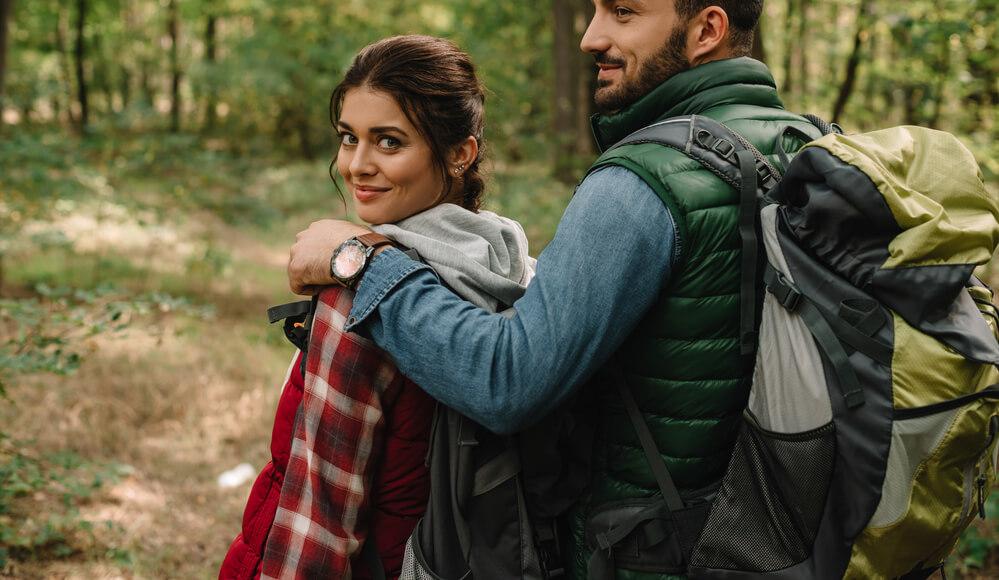 Discover 10+ comfortable ideas what to wear on a hiking date Girl Hiking With Makeup