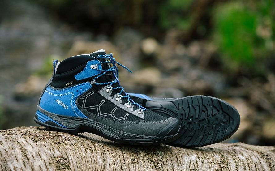 Should You Buy Hiking Boots A Size Bigger Best Helpful Tips