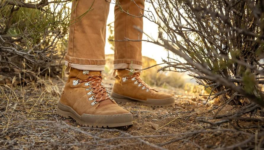 Should you buy hiking boots a size bigger? All about size, fit, and style Screenshot 6