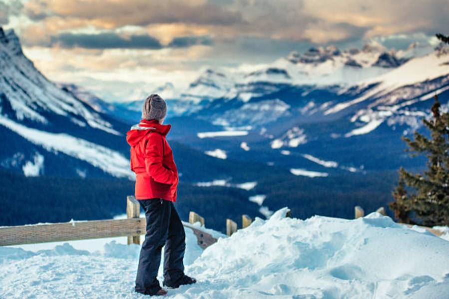 Discover 10+ comfortable ideas what to wear on a hiking date Screenshot 7 3