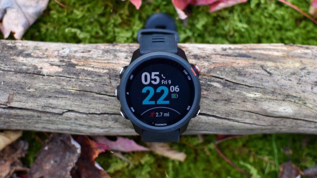 <strong>Garmin instinct vs. Forerunner 245: choosing the best watch</strong> GarminForeRunner245Cover