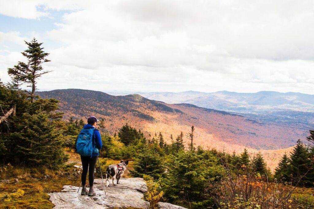 What to wear hiking in fall: best practices! Vermont Spruce Peak Fall Hiking 22 Kristen