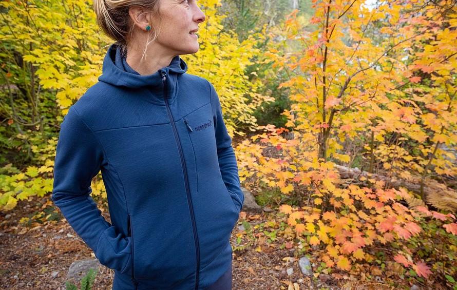 What to wear hiking in fall: best practices! mid