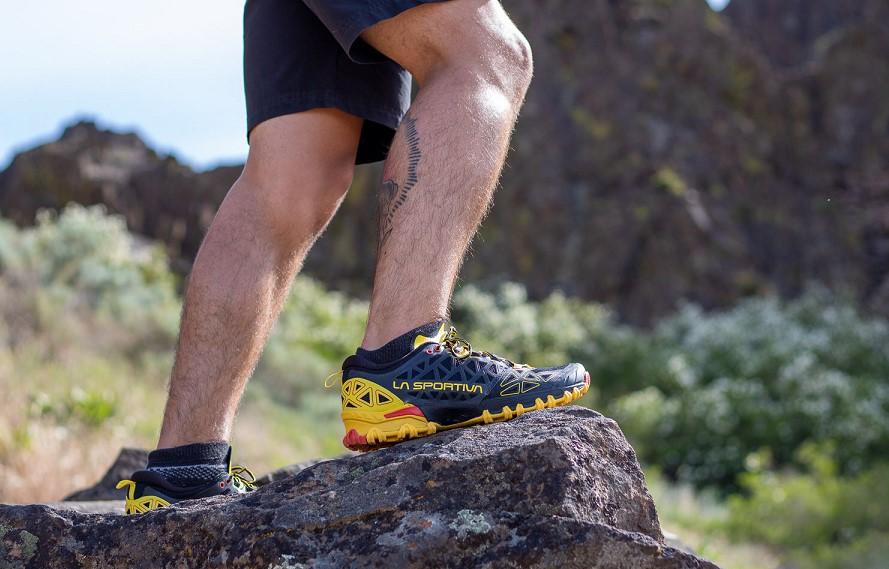 What to wear hiking in summer and the ultimate summer hiking outfit guide shoes
